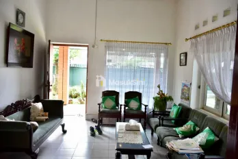 RUMAH BESAR SIAP HUNI KLOJEN