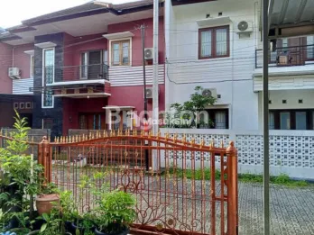RUMAH EKSKLUSIF DI JANTUNG KOTA BUDAYA: JOGJA TOWN HOUSE 2