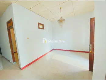 RUMAH KAMPUNG 8 MENIT KE STASIUN DEPOK LAMA