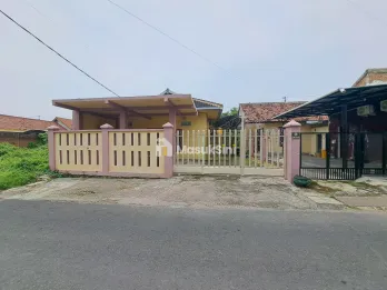Rumah Tanah Luas di Tamanbaru Banyuwangi