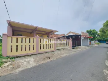 Rumah Tanah Luas di Tamanbaru Banyuwangi