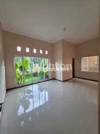 DIJUAL RUMAH SIAP HUNI