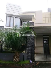 Dijual Rumah 2 Lantai di Perum De Cassablanca Residence Cemorokandang