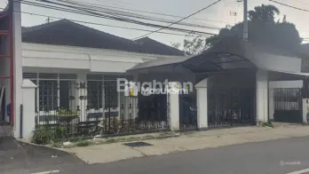 DIJUAL RUMAH BAGUS 2 LANTAI SIAP HUNI, LOKASI PREMIUM MALANG