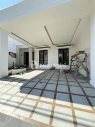DIJUAL RUMAH BARU AMERICAN CLASIC LOKASI SENGKALING, MALANG