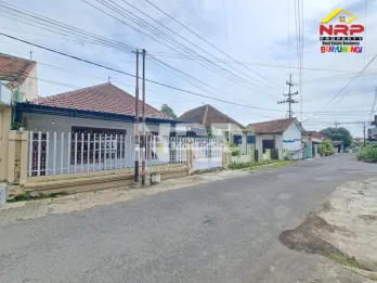 DIJUAL RUMAH KLASIK DI PENGANJURAN BANYUWANGI