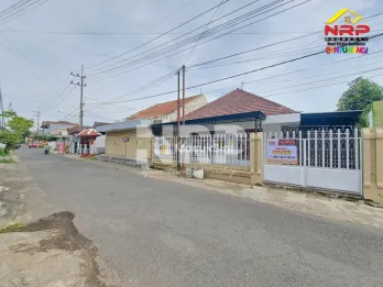 DIJUAL RUMAH KLASIK DI PENGANJURAN BANYUWANGI