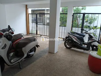 Dijual Rumah Kost Putri 15 Kamar di Tlogomas Lokasi Strategis
