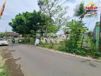 DIJUAL TANAH & RUMAH KLASIK DI PENGANJURAN BANYUWANGI