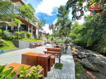 Dijual Villa & Resto - Di Kemiren Banyuwangi Kota