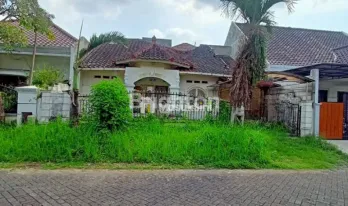 Jual RUMAH HITUNG TANAH DI ARAYA MALANG