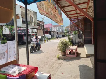 Jual Cepat, Nego Serius - Rumah Pinggir Jalan Utama Cocok Untuk Usaha