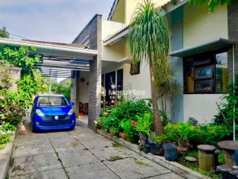 Jual Rumah Jalan Saxophone Pojok LT 407m2 Dekat UB Malang