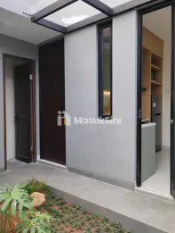 Rumah 2 lantai di Sawangan akses langsung jalan utama