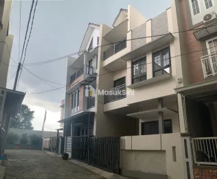 Rumah 3 Unit Ready Stock di ROYAL PIRANHA RESIDENCE, TUNJUNGSEKAR Malang