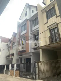 Rumah 3 Unit Ready Stock di ROYAL PIRANHA RESIDENCE, TUNJUNGSEKAR Malang