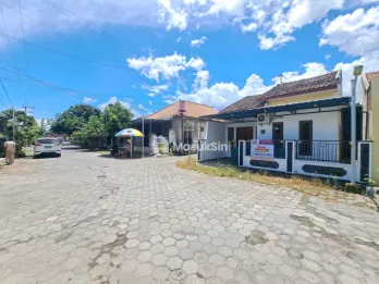 Rumah hook perum dekat SD Model Banyuwangi