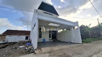 RUMAH MEWAH SIAP HUNI FULL FURNISHED DALAM RING ROAD MAGUWOHARJO