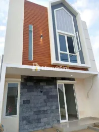 RUMAH SIAP HUNI 2 LANTAI LOKASI STRATEGIS DEKAT BANDARA&EXIT TOL MALANGG