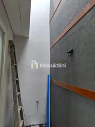RUMAH SIAP HUNI 2 LANTAI LOKASI STRATEGIS DEKAT BANDARA&EXIT TOL MALANGG