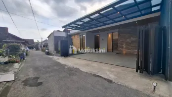 RUMAH SIAP HUNI DESIGN KEKINIAN DEKAT EXIT TOL PURWOMARTANI, KALASAN