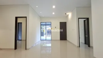 RUMAH SIAP HUNI DESIGN KEKINIAN DEKAT EXIT TOL PURWOMARTANI, KALASAN