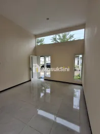 Rumah Siap Huni Lokasi Strategis Dekat Kampus Universitas BINUS, Exit Tol