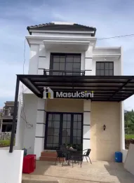 RUMAH VILLA CANTIK & MEWAH 2 LANTAI DI KARANGPLOSO