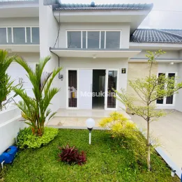 RUMAH VILLA EXCLUSIVE MINIMALIS DEKAT DENGAN PREDATOR PARK