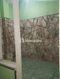 Sewa Rumah 3 Lantai Jalan Saxophone 8KT dekat Unmuh Malang