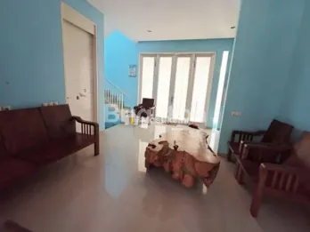 Sewa RUMAH MINIMALIS 2 LANTAI DI PERMATA JINGGA