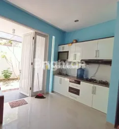 Sewa RUMAH MINIMALIS 2 LANTAI DI PERMATA JINGGA