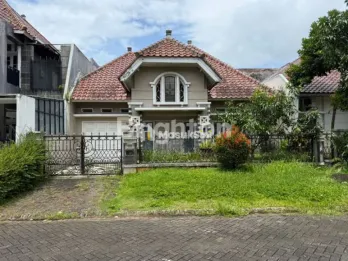 Sewa VILLA GOLF II Araya Malang