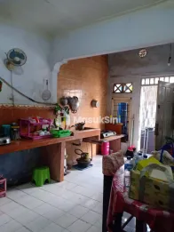 Dijual Rumah Biru 2 lantai Dekat Lippo Mall Jember