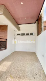 DIJUAL RUMAH VILLA MEWAH FULL FURNISH LOKASI DEKAT NK CAFE MALANG