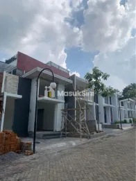HUNIAN VILLA MEWAH 1 LANTAI DEKAT 7 MENIT KE UM