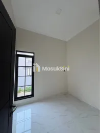 HUNIAN VILLA MEWAH 1 LANTAI DEKAT 7 MENIT KE UM