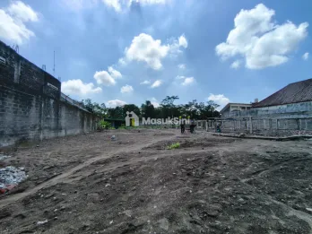 LAHAN STRATEGIS 1.447M&sup2; DI JALAN BAGAWAN TABHARI, KEDIRI