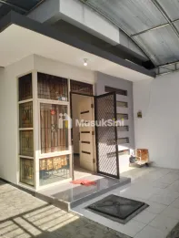 Rumah 2 Lantai Lokasi Bagus Lebak Indah Surabaya