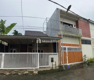 Rumah 2 lantai Siap huni di Sancefilla Jember
