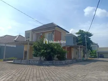 RUMAH 2 LANTAI SIAP HUNI KOTA PARE