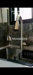RUMAH DENGAN DESAIN MODERN KLASIK