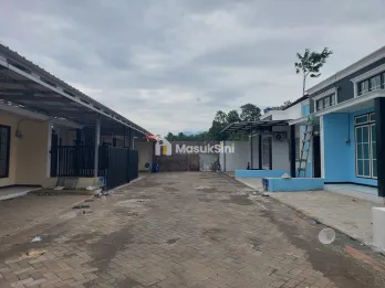 RUMAH DESAIN MODERN MEWAH LOKASI STRATEGIS