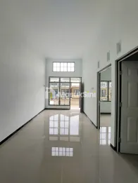 RUMAH DESAIN MODERN MEWAH LOKASI STRATEGIS