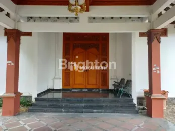 RUMAH DIJUAL JALUR PANTURA SITUBONDO COCOK UNTUK USAHA RUMAH MAKAN ATAU PEN