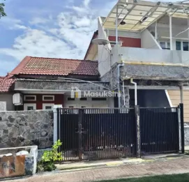 Rumah Hangat & Homey untuk Keluarga di Rungkut Mapan