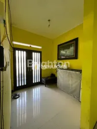 RUMAH HOOK 2LANTAI DI AREA TENGAH KOTA MALANG