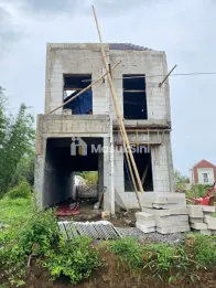 RUMAH HUNIAN VILLA 2 LANTAI DENGAN DESAIN AMERICAN CLASSIC