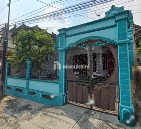 Rumah Klasik Pinggir Jalan Sukorambi dekat Wisata Botani Jember