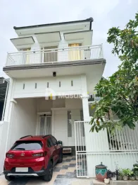 Rumah Minimalis 4 Kamar Tidur di Patraland Tasikmadu Malang